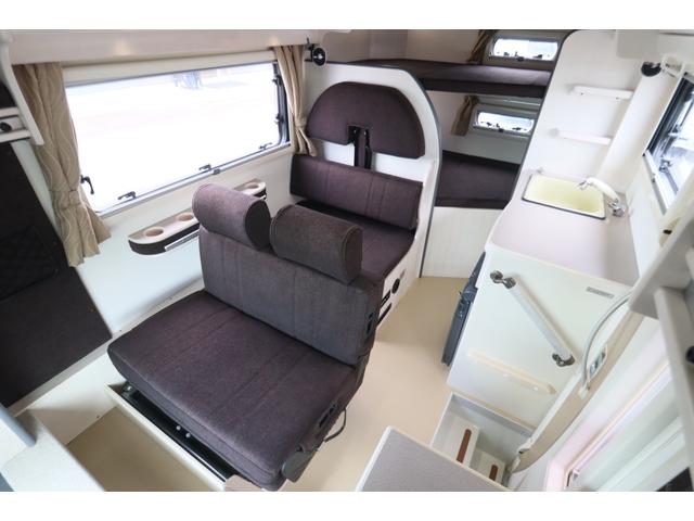 バネットトラック ナッツＲＶ　マッシュ　タイプＡ　キャンピングカー　二段ベッド　ＦＦヒーター　リアクーラー　冷蔵庫　シンク　テレビ　サブバッテリー　走行充電　外部電源　インバーター４００Ｗ　地デジアンテナ　マックスファン　メモリーナビ　フルセグ（3枚目）