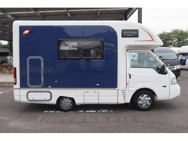 バネットトラック ナッツＲＶ　マッシュ　タイプＡ　キャンピングカー　二段ベッド　ＦＦヒーター　リアクーラー　冷蔵庫　シンク　テレビ　サブバッテリー　走行充電　外部電源　インバーター４００Ｗ　地デジアンテナ　マックスファン　メモリーナビ　フルセグ（21枚目）