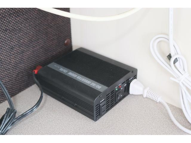 バネットトラック ナッツＲＶ　マッシュ　タイプＡ　キャンピングカー　二段ベッド　ＦＦヒーター　リアクーラー　冷蔵庫　シンク　テレビ　サブバッテリー　走行充電　外部電源　インバーター４００Ｗ　地デジアンテナ　マックスファン　メモリーナビ　フルセグ（30枚目）