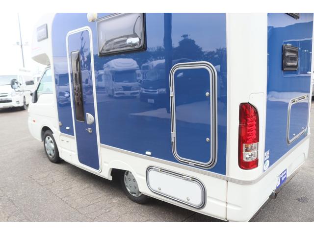 バネットトラック ナッツＲＶ　マッシュ　タイプＡ　キャンピングカー　二段ベッド　ＦＦヒーター　リアクーラー　冷蔵庫　シンク　テレビ　サブバッテリー　走行充電　外部電源　インバーター４００Ｗ　地デジアンテナ　マックスファン　メモリーナビ　フルセグ（32枚目）