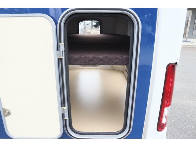 バネットトラック ナッツＲＶ　マッシュ　タイプＡ　キャンピングカー　二段ベッド　ＦＦヒーター　リアクーラー　冷蔵庫　シンク　テレビ　サブバッテリー　走行充電　外部電源　インバーター４００Ｗ　地デジアンテナ　マックスファン　メモリーナビ　フルセグ（37枚目）