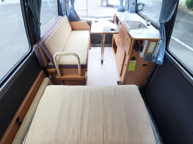 ボンゴバン キャンピングカー広島　プチ　チョイス２　キャンピングカー　ポップアップルーフ　ＦＦヒーター　ポータブル冷蔵庫　シンク　引出式カセットコンロ　サブバッテリー　走行充電　外部電源　網戸２枚　カーテン　リアラダー（59枚目）