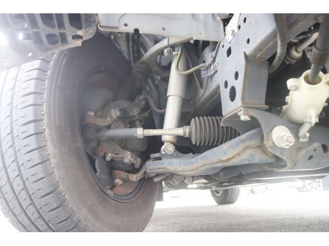 カムロード クレソンボヤージュ　エボライト　キャンピングカー　家庭用エアコン　ＦＦヒーター　ソーラーパネル　インバーター１５００Ｗ　トリプルサブ　電子レンジ　テレビ　　リアスタビライザー　強化ショック　冷蔵庫　シンク　リアクーラー　バックカメラ（22枚目）