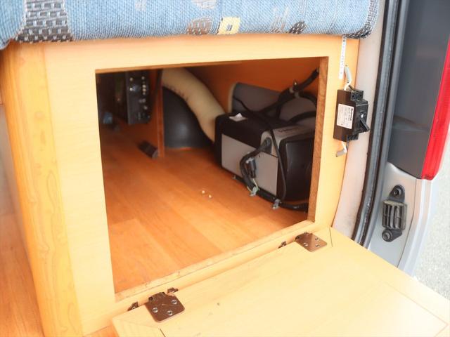 ハイエースワゴン キャンピングカー広島　プレシャスβ　キャンピングカー　ポップアップルーフ　４型フェイス　ＦＦヒーター　シンク　ＤＣ４０Ｌ冷蔵庫　リアクーラー　リアヒーター　１５００Ｗ＋３５０Ｗインバーター　走行充電　外部充電　サイバーナビ　バックカメラ（47枚目）