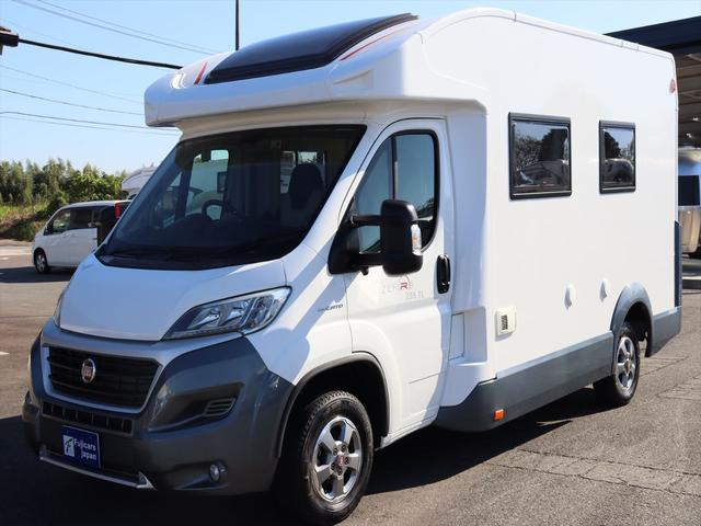 デュカト ローラーチーム　ゼフィーロ２３５ＴＬ　キャンピングカー　ワンオーナー　１５００Ｗインバーター　ＦＦヒーター　ボイラー　ソーラーパネル　サイドオーニング　ツインサブ　液晶テレビ　チューナー　給水タンク１００Ｌ　排水タンク１２０Ｌ　ドラレコ（18枚目）