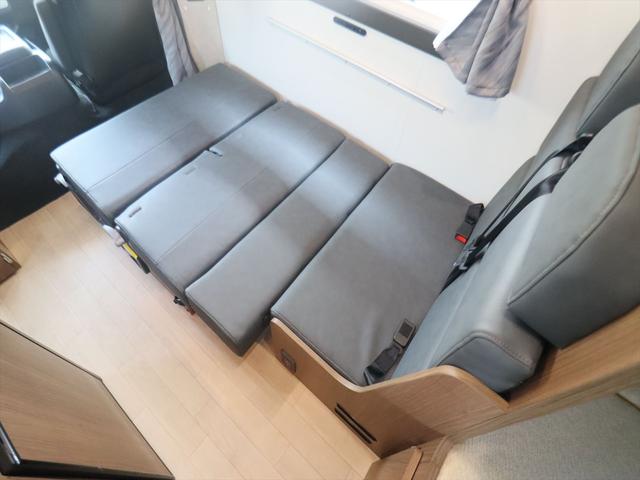 ハイエースワゴン ＲＶトラスト　ＴＲ５００　ＮＥＵＴＲＩＳＥ　ニュートライズ　ＯＰ５３２　リチウム４００Ａｈ　ソーラーパネル５２５Ｗ　足廻り一式強化　レカロ２脚ヒーター付き　オーニング　全方位カメラ　内部電源　ボディラッピング　アルパインインナーミラー　４ＷＤ　キャンピングカー（71枚目）