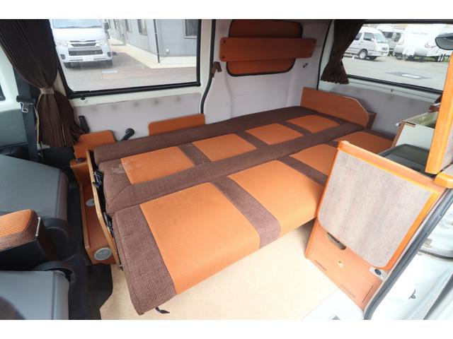 タウンエースバン キャンピングカー広島　ピコ　ポップアップルーフ　キャンピングカー　ＦＦヒーター　３５０Ｗインバーター　外部充電シンク　ポータブル冷蔵庫　サブバッテリー　走行充電　ＳＤナビ　バックカメラ　ＥＴＣ　フロントスポイラー（62枚目）