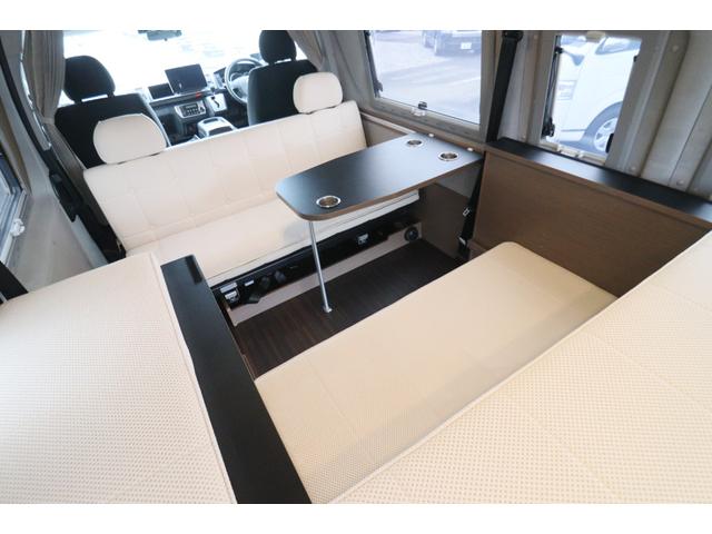 ハイエースバン トイファクトリー　トイズボックス　グランデ　エアロソーラー　ＦＦヒーター　ビッグＸナビ　シンク　アウターシャワー　フリップダウンモニター　ナビ切替スイッチ　サブバッテリー　走行充電　インバーター　Ｒスピーカー　純正ＯＰアルミ　キャンピングカー（53枚目）