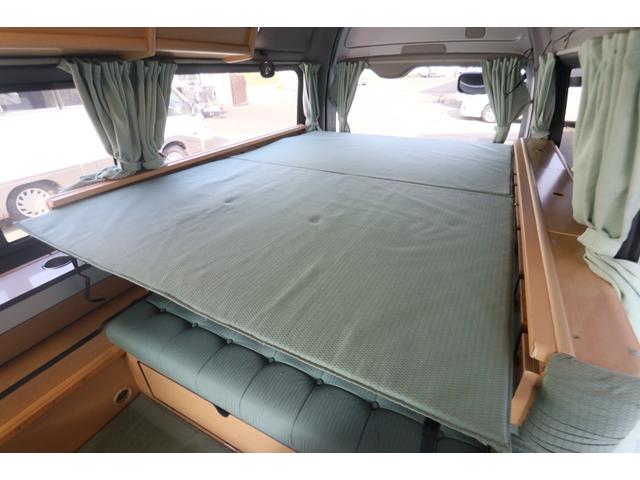 ハイエースバン アネックス　ジョイフル　キャンピングカー　シンク　冷蔵庫　サブバッテリー　インバーター３５０Ｗ　走行充電　外部電源　オーニング　フリップダウンモニター　社外１５インチＡＷ　ナビ　フルセグ　Ｂｌｕｅｔｏｏｔｈ　ＥＴＣ（5枚目）