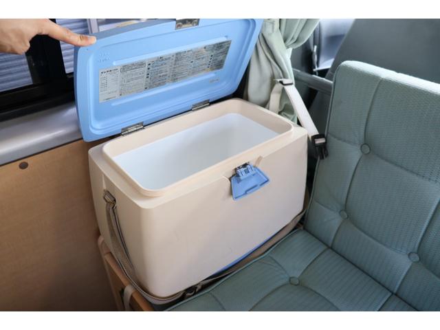 ハイエースバン アネックス　ジョイフル　キャンピングカー　シンク　冷蔵庫　サブバッテリー　インバーター３５０Ｗ　走行充電　外部電源　オーニング　フリップダウンモニター　社外１５インチＡＷ　ナビ　フルセグ　Ｂｌｕｅｔｏｏｔｈ　ＥＴＣ（8枚目）