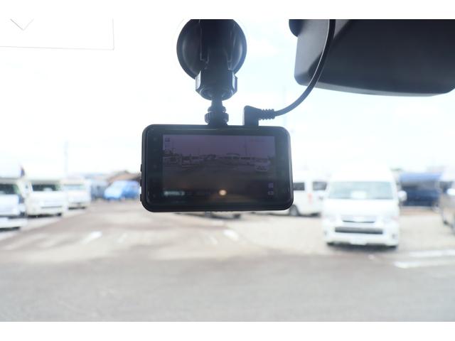 カムロード ナッツＲＶ　クレソンジャーニー　タイプＸ　先進安全装備／家庭用エアコン／急速充電／１５００Ｗインバーター／給排水タンク６０Ｌ／強化ショック／ビックＸナビ／７人乗りＦＦヒーター／液晶テレビ／電子レンジ／トリプルサブＢＴ／キャンピングカー（15枚目）