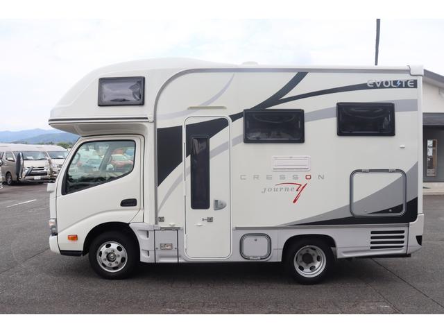 カムロード ナッツＲＶ　クレソンジャーニー　タイプＸ　先進安全装備／家庭用エアコン／急速充電／１５００Ｗインバーター／給排水タンク６０Ｌ／強化ショック／ビックＸナビ／７人乗りＦＦヒーター／液晶テレビ／電子レンジ／トリプルサブＢＴ／キャンピングカー（24枚目）
