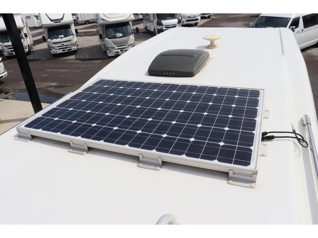 カムロード ナッツＲＶ　クレソンＸ　キャンピングカー　ＦＦヒーター　ソーラーパネル　インバーター１５００Ｗ　テレビ　電子レンジ　マックスファン　リアクーラー　ツインサブ　外部電源　走行充電　常時リアモニター　ナビ　Ｂｌｕｅｔｏｏｔｈ（12枚目）