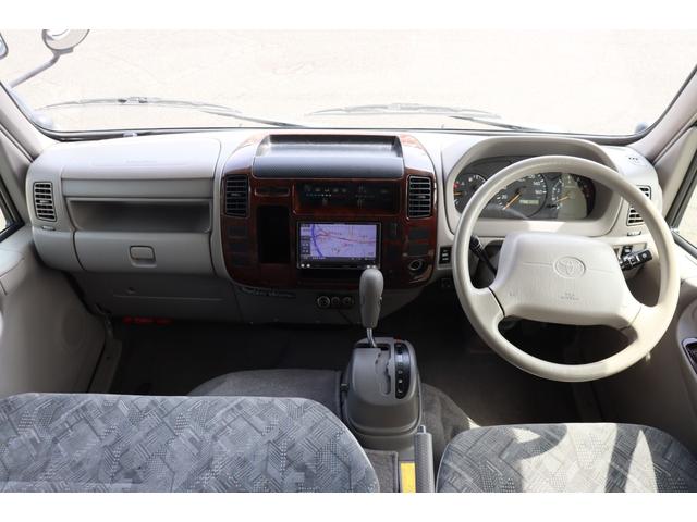 カムロード ナッツＲＶ　クレソンＸ　キャンピングカー　ＦＦヒーター　ソーラーパネル　インバーター１５００Ｗ　テレビ　電子レンジ　マックスファン　リアクーラー　ツインサブ　外部電源　走行充電　常時リアモニター　ナビ　Ｂｌｕｅｔｏｏｔｈ（13枚目）
