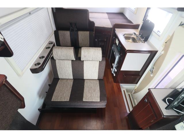 カムロード ナッツＲＶ　クレソンＸ　キャンピングカー　ＦＦヒーター　ソーラーパネル　インバーター１５００Ｗ　テレビ　電子レンジ　マックスファン　リアクーラー　ツインサブ　外部電源　走行充電　常時リアモニター　ナビ　Ｂｌｕｅｔｏｏｔｈ（49枚目）