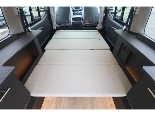 キャラバン ＦＯＣＳ　ＣＬＯＳＥＲ　Ｃａｍｐｅｒ　フォックス　クローサーキャンパー／ステルスグレー（特別塗装色）／純正フロアマット／高断熱処理／シンクキット／ＲＥＶＯシート／走行充電／外部充電／バッテリーモニター／ポタ電用コンセント／キャンピングカー（6枚目）