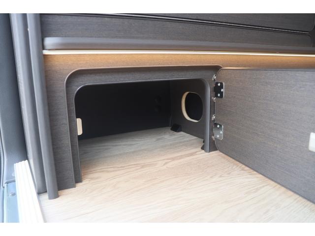 キャラバン ＦＯＣＳ　ＣＬＯＳＥＲ　Ｃａｍｐｅｒ　フォックス　クローサーキャンパー／ステルスグレー（特別塗装色）／純正フロアマット／高断熱処理／シンクキット／ＲＥＶＯシート／走行充電／外部充電／バッテリーモニター／ポタ電用コンセント／キャンピングカー（44枚目）