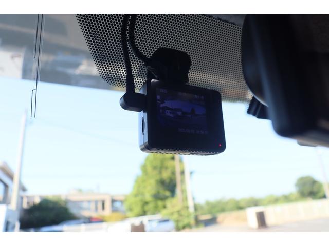 ハイエースワゴン ＲＶトラスト　ＴＲ５００　Ｃ－ＬＨ　／リチウム４００Ａｈ／家庭用エアコン／リア＆バンクアクリル窓追加／ドアミラー延長／１５００Ｗインバーター／ＦＦヒーター／マックスファン／液晶テレビ／電子レンジ／冷蔵庫／ＫＹＢショック／キャンピングカー（34枚目）