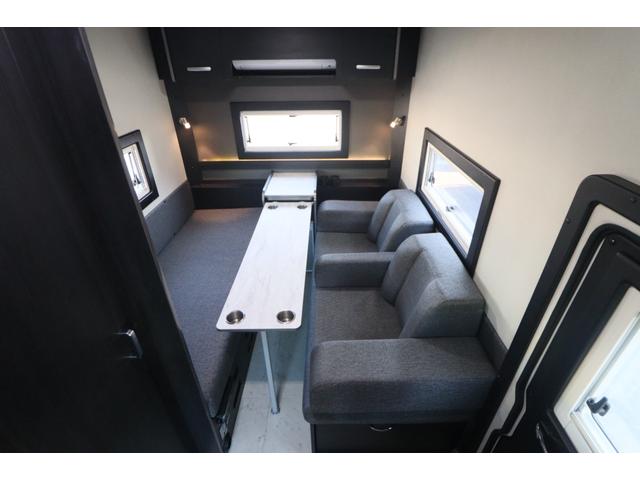 ハイエースワゴン ＲＶトラスト　ＴＲ５００　Ｃ－ＬＨ　／リチウム４００Ａｈ／家庭用エアコン／リア＆バンクアクリル窓追加／ドアミラー延長／１５００Ｗインバーター／ＦＦヒーター／マックスファン／液晶テレビ／電子レンジ／冷蔵庫／ＫＹＢショック／キャンピングカー（52枚目）
