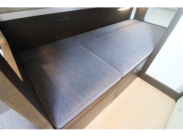 ハイエースバン トイファクトリー　アルコーバグランデ　家庭用エアコン　ＦＦヒーター　エアロソーラー　インバーター１５００Ｗ　マックスファン　カセットトイレ　電子レンジ　テレビ　ＬＥＤヘッドライト　パワスラ　スタビライザー　９インチナビ　前後ドラレコ（41枚目）