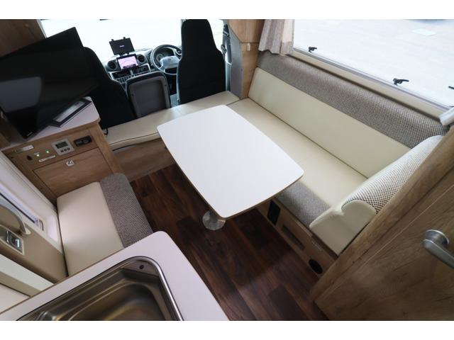 カムロード ナッツＲＶ　クレア５．０Ｘエボリューション　キャンピングカー　家庭用エアコン　ＦＦヒーター　インバーター１５００Ｗ　トリプルサブＢＴ　電子レンジ　テレビ　冷蔵庫　オーニング　マックスファン　８Ｖ型ナビ　Ｂｌｕｅｔｏｏｔｈ　前後ドラレコ　ＥＴＣ（3枚目）