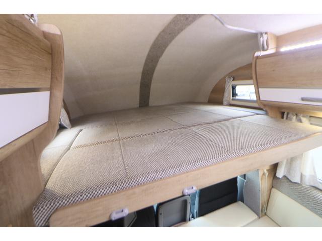 カムロード ナッツＲＶ　クレア５．０Ｘエボリューション　キャンピングカー　家庭用エアコン　ＦＦヒーター　インバーター１５００Ｗ　トリプルサブＢＴ　電子レンジ　テレビ　冷蔵庫　オーニング　マックスファン　８Ｖ型ナビ　Ｂｌｕｅｔｏｏｔｈ　前後ドラレコ　ＥＴＣ（4枚目）