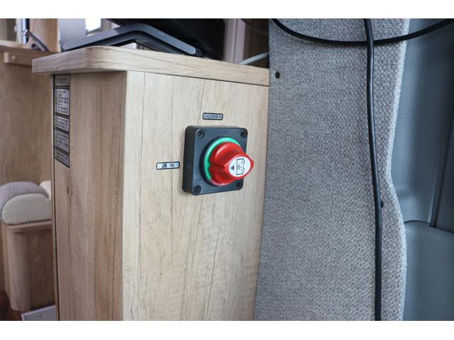 カムロード ナッツＲＶ　クレア５．０Ｘエボリューション　キャンピングカー　家庭用エアコン　ＦＦヒーター　インバーター１５００Ｗ　トリプルサブＢＴ　電子レンジ　テレビ　冷蔵庫　オーニング　マックスファン　８Ｖ型ナビ　Ｂｌｕｅｔｏｏｔｈ　前後ドラレコ　ＥＴＣ（52枚目）