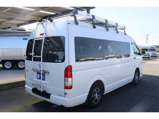 ハイエースバン ＲＶランド　リノ　キャンピングカー　ＦＦヒーター　インバーター１５００Ｗ　ソーラーパネル２枚　ツインサブＢＴ　冷蔵庫　電子レンジ　外部電源　走行充電　ＬＥＤヘッドライト　社外１０インチナビ　ＥＴＣ　４ＷＤ　前後ドラレコ（18枚目）