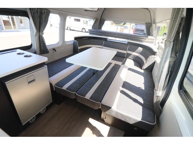 ハイエースバン ＲＶランド　リノ　キャンピングカー　ＦＦヒーター　インバーター１５００Ｗ　ソーラーパネル２枚　ツインサブＢＴ　冷蔵庫　電子レンジ　外部電源　走行充電　ＬＥＤヘッドライト　社外１０インチナビ　ＥＴＣ　４ＷＤ　前後ドラレコ（23枚目）