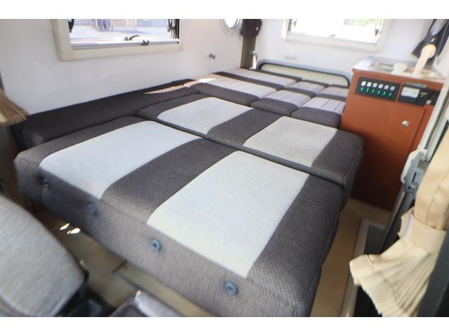 キャリイトラック インディアナＲＶ　インディ７２７　タイプＳ　ポップアップルーフ／ＦＦヒーター／１５００Ｗインバーター／サブバッテリー／リアスピーカー／メモリーナビ／ＥＴＣ／ドライブレコーダー／常時バックモニター／サイクルキャリア／社外ショック／キャンピングカー（5枚目）