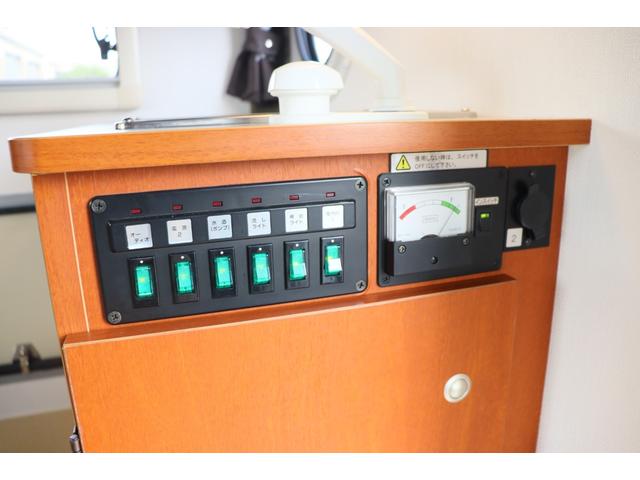 キャリイトラック インディアナＲＶ　インディ７２７　タイプＳ　ポップアップルーフ／ＦＦヒーター／１５００Ｗインバーター／サブバッテリー／リアスピーカー／メモリーナビ／ＥＴＣ／ドライブレコーダー／常時バックモニター／サイクルキャリア／社外ショック／キャンピングカー（10枚目）