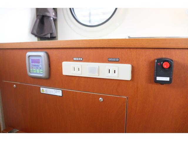 キャリイトラック インディアナＲＶ　インディ７２７　タイプＳ　ポップアップルーフ／ＦＦヒーター／１５００Ｗインバーター／サブバッテリー／リアスピーカー／メモリーナビ／ＥＴＣ／ドライブレコーダー／常時バックモニター／サイクルキャリア／社外ショック／キャンピングカー（11枚目）