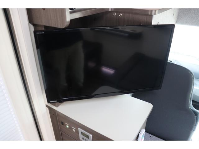 カムロード ナッツＲＶ　クレア５．０ＸＸ　ハイパーエボリューションＮＥＯ　ディーゼル／先進安全装備／急速充電／リチウム４００Ａｈ／ソーラーパネル／６０Ｌ給排水タンク／液晶テレビ／ＦＦヒーター／電子レンジ／ＢＲＩＤＥシート／フェイスパネル／ダブルタイヤ／キャンピングカー（6枚目）