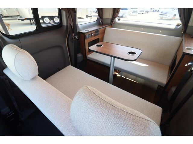 ＮＶ２００バネットワゴン ＦＯＣＳ　Ｌｕｚ　フォックス　ルソ　ワンオーナー／サブバッテリー／走行充電／外部充電／レザーシート／フリップダウンモニター／ナビ切替スイッチ／メモリーナビ／バックカメラ／前後ドライブレコーダー／ＯＰアルミ／５ナンバー／キャンピングカー（3枚目）