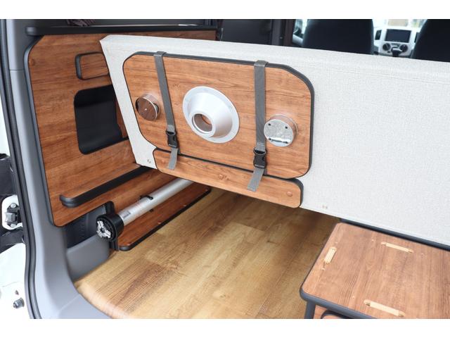 ＮＶ２００バネットワゴン ＦＯＣＳ　Ｌｕｚ　フォックス　ルソ　ワンオーナー／サブバッテリー／走行充電／外部充電／レザーシート／フリップダウンモニター／ナビ切替スイッチ／メモリーナビ／バックカメラ／前後ドライブレコーダー／ＯＰアルミ／５ナンバー／キャンピングカー（6枚目）