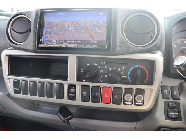 カムロード ナッツＲＶ　クレア５．３Ｚエボリューション　家庭用エアコン　ＦＦヒーター　インバーター１５００Ｗ　ソーラーパネル　マックスファン　電子レンジ　フェイスパネル　トリプルサブバッテリー　外部電源　走行充電　ＨＤＤナビ　常時リアモニター　ＥＴＣ（26枚目）