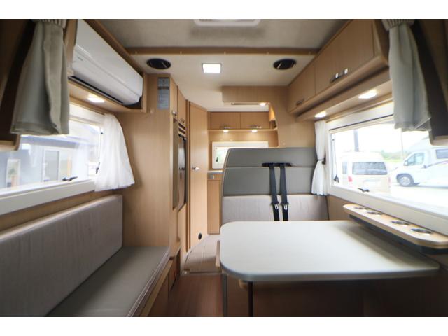 カムロード バンテック　コルドリーブス２．１０　ディーゼル４ＷＤ／先進安全装備／ダブルタイヤ／家庭用エアコン／トリプルサブＢＴ／１５００Ｗインバーター／ソーラー／ＤＣ冷蔵庫／液晶テレビ／電子レンジ／内部電源／フローティングナビ／キャンピングカー（2枚目）