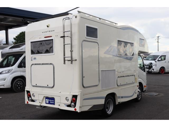 カムロード バンテック　コルドリーブス２．１０　ディーゼル４ＷＤ／先進安全装備／ダブルタイヤ／家庭用エアコン／トリプルサブＢＴ／１５００Ｗインバーター／ソーラー／ＤＣ冷蔵庫／液晶テレビ／電子レンジ／内部電源／フローティングナビ／キャンピングカー（19枚目）