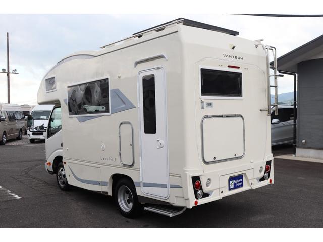 カムロード バンテック　コルドリーブス２．１０　ディーゼル４ＷＤ／先進安全装備／ダブルタイヤ／家庭用エアコン／トリプルサブＢＴ／１５００Ｗインバーター／ソーラー／ＤＣ冷蔵庫／液晶テレビ／電子レンジ／内部電源／フローティングナビ／キャンピングカー（20枚目）
