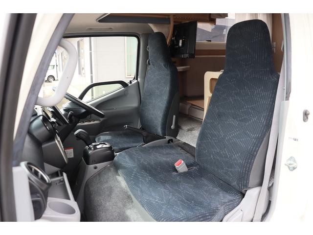 カムロード バンテック　コルドリーブス２．１０　ディーゼル４ＷＤ／先進安全装備／ダブルタイヤ／家庭用エアコン／トリプルサブＢＴ／１５００Ｗインバーター／ソーラー／ＤＣ冷蔵庫／液晶テレビ／電子レンジ／内部電源／フローティングナビ／キャンピングカー（43枚目）