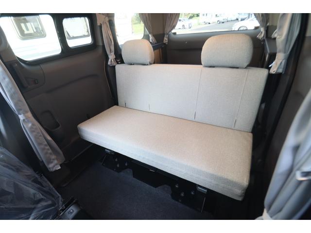 NV200バネットワゴン FOCS Luz フォックス ルソ Cスタイル 新車 特別塗装色/レザーシート加工/高断熱処理/サブバッテリー/走行充電/外部充電/バッテリーモニター/脱着式テーブル/フリップダウンモニター/ナビ電源SW/ポータブル電源用コンセント/キャンピングカー(2枚目)