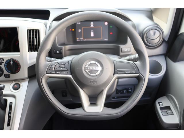 NV200バネットワゴン FOCS Luz フォックス ルソ Cスタイル 新車 特別塗装色/レザーシート加工/高断熱処理/サブバッテリー/走行充電/外部充電/バッテリーモニター/脱着式テーブル/フリップダウンモニター/ナビ電源SW/ポータブル電源用コンセント/キャンピングカー(13枚目)