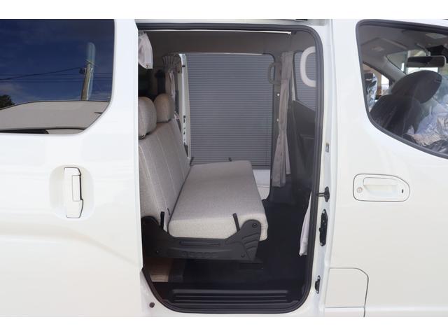 NV200バネットワゴン FOCS Luz フォックス ルソ Cスタイル 新車 特別塗装色/レザーシート加工/高断熱処理/サブバッテリー/走行充電/外部充電/バッテリーモニター/脱着式テーブル/フリップダウンモニター/ナビ電源SW/ポータブル電源用コンセント/キャンピングカー(41枚目)