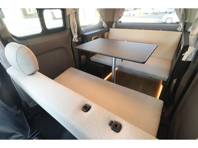 NV200バネットワゴン FOCS Luz フォックス ルソ Cスタイル 新車 特別塗装色/レザーシート加工/高断熱処理/サブバッテリー/走行充電/外部充電/バッテリーモニター/脱着式テーブル/フリップダウンモニター/ナビ電源SW/ポータブル電源用コンセント/キャンピングカー(43枚目)