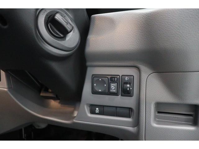 NV200バネットワゴン FOCS Luz フォックス ルソ Bスタイル 新車 特別塗装色/レザーシート加工/高断熱処理/サブバッテリー/走行充電/外部充電/バッテリーモニター/脱着式テーブル/フリップダウンモニター/ナビ電源SW/ポータブル電源用コンセント/キャンピングカー(32枚目)
