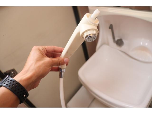 カムロード バンテック　ジル　ＦＦヒーター　インバーター１８００Ｗ　ツインサブＢＴ　カセットトイレ　シャワー　温水ボイラー　電子レンジ　リアクーラー　オーニング　ナビ　フルセグ　Ｂｌｕｅｔｏｏｔｈ　ＥＴＣ　キャンピングカー（25枚目）