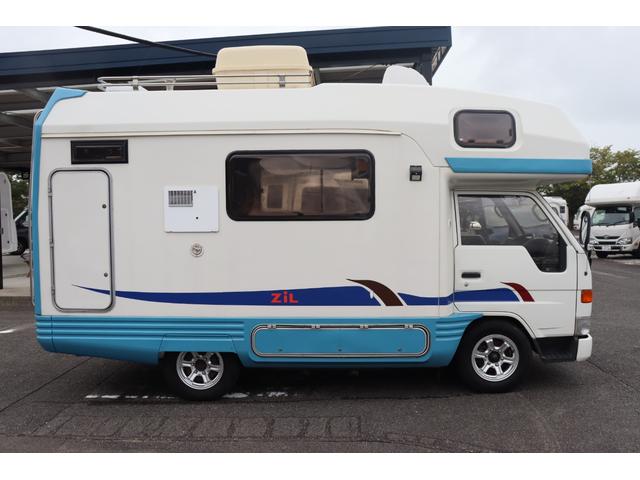 カムロード バンテック　ジル　ＦＦヒーター　インバーター１８００Ｗ　ツインサブＢＴ　カセットトイレ　シャワー　温水ボイラー　電子レンジ　リアクーラー　オーニング　ナビ　フルセグ　Ｂｌｕｅｔｏｏｔｈ　ＥＴＣ　キャンピングカー（32枚目）