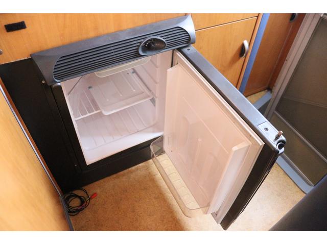 カムロード バンテック　ジル　ＦＦヒーター　インバーター１８００Ｗ　ツインサブＢＴ　カセットトイレ　シャワー　温水ボイラー　電子レンジ　リアクーラー　オーニング　ナビ　フルセグ　Ｂｌｕｅｔｏｏｔｈ　ＥＴＣ　キャンピングカー（35枚目）