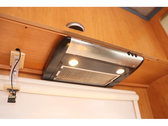 カムロード バンテック　ジル　ＦＦヒーター　インバーター１８００Ｗ　ツインサブＢＴ　カセットトイレ　シャワー　温水ボイラー　電子レンジ　リアクーラー　オーニング　ナビ　フルセグ　Ｂｌｕｅｔｏｏｔｈ　ＥＴＣ　キャンピングカー（48枚目）