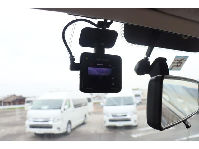 デュカト アドリア　マトリックスＭ６８０ＳＰ　キャンピングカー　家庭用エアコン　ソーラーパネル２枚　インバーター１８００Ｗ　トリプルサブバッテリー　ＦＦヒーター　電子レンジ　トイレ　温水ボイラー　シャワー　フローティングナビ　フルセグ　ＥＴＣ（21枚目）